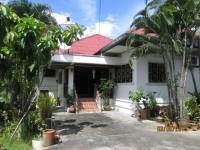 บ้านชั้นครึ่งสวย บ้านเล็ก 2 หลัง ศาลาทรงไทย 3 หลัง บนที่ดิน 2 ไร่
